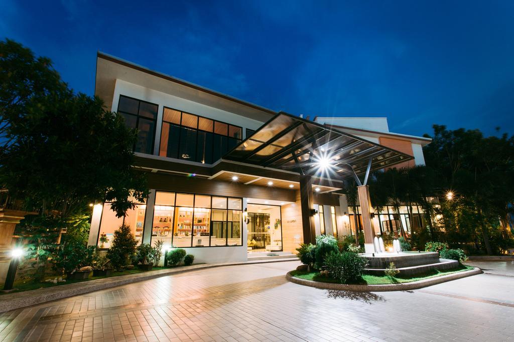 Mamaison Hotel Buriram Exterior foto